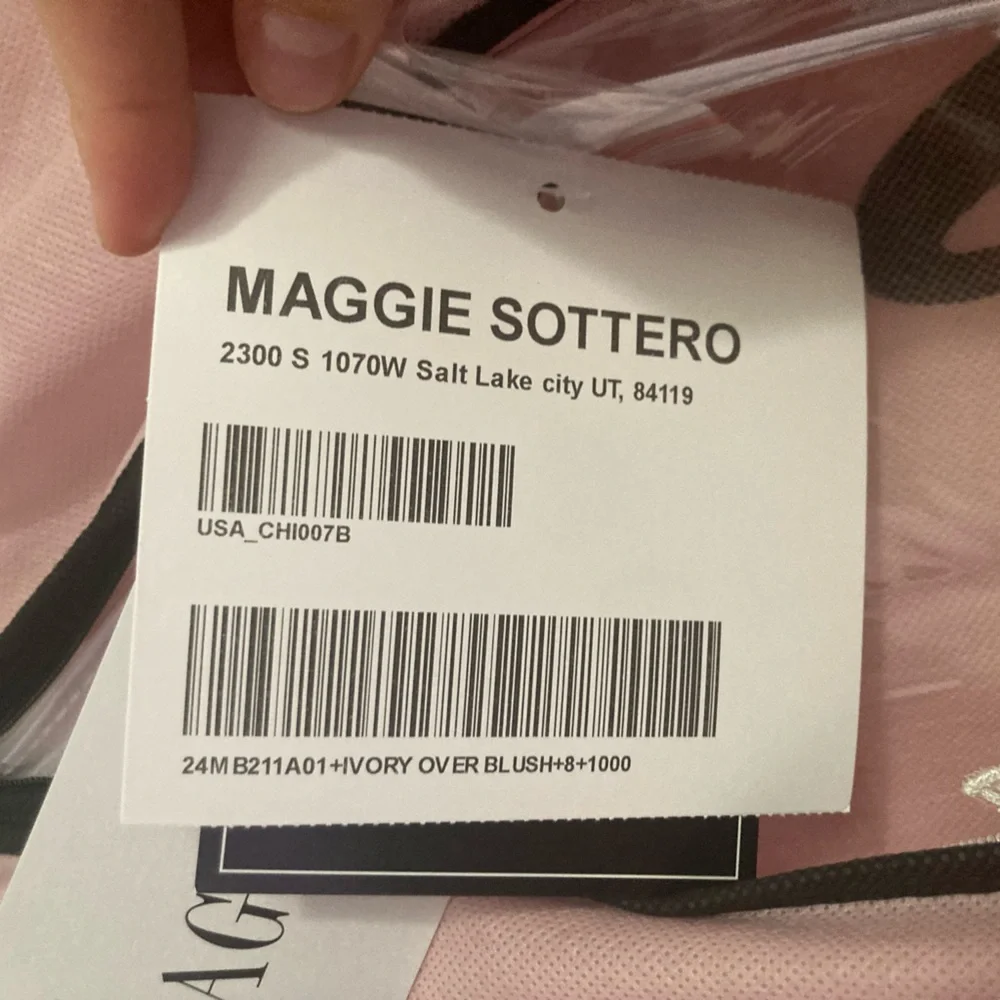MAGGIE SOTTERO FAIRCHILD DRESS NO SLEEVES - Picture 8 of 9